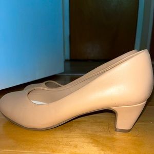 Tan heels